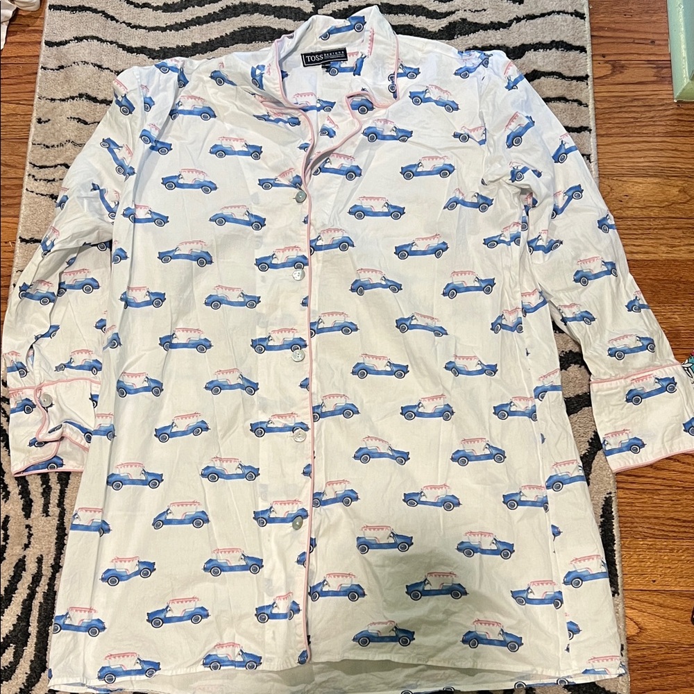 Stylish Women's Nightgown with Blue Car Print